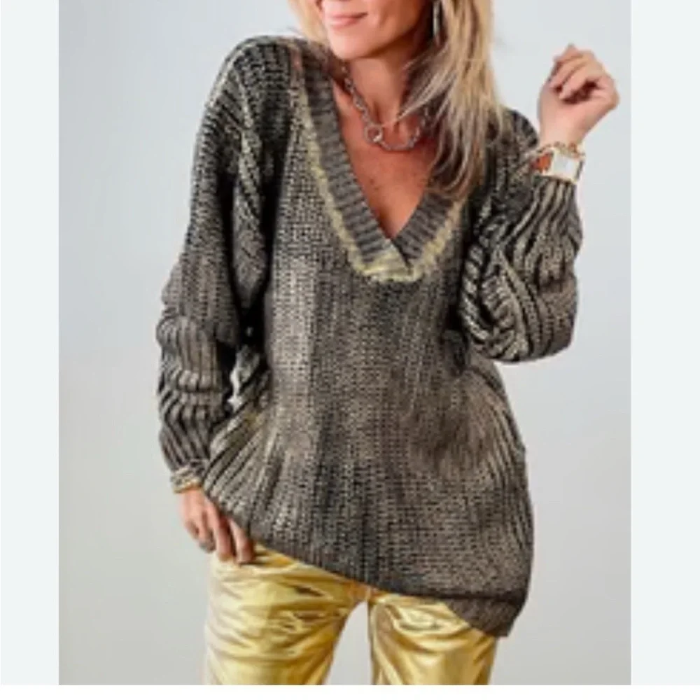 Chic Black and Gold V-Neck Sweater